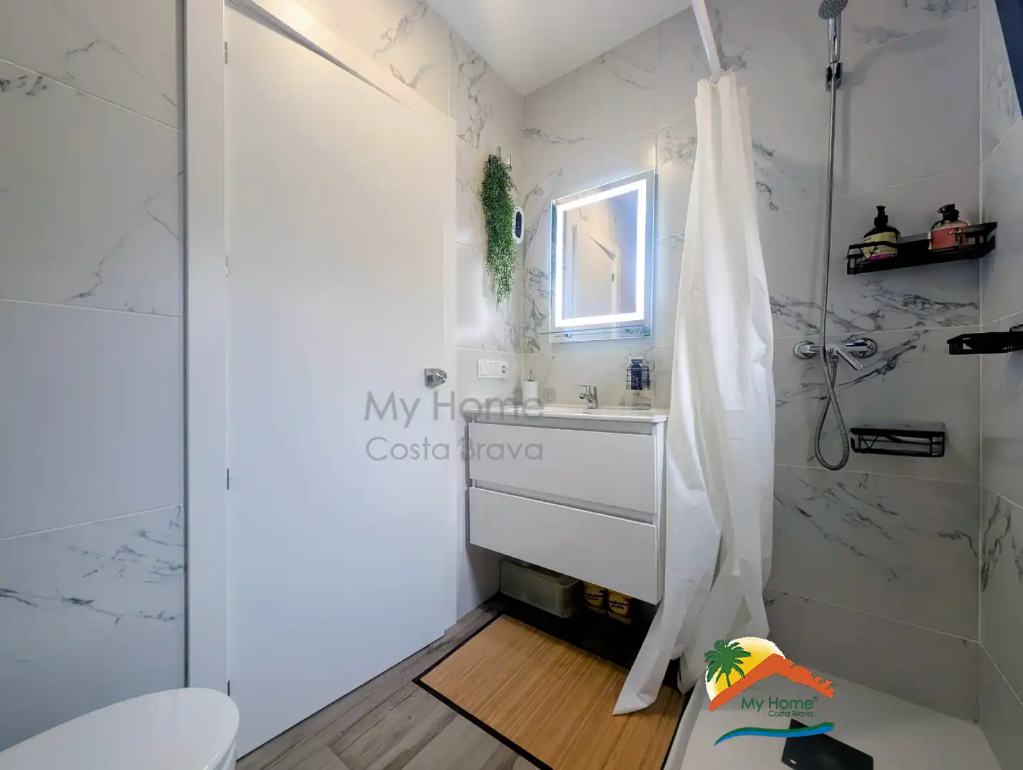 Bany de Casa o xalet en venda en Lloret de Mar amb Aire condicionat, Calefacció i Jardí privat