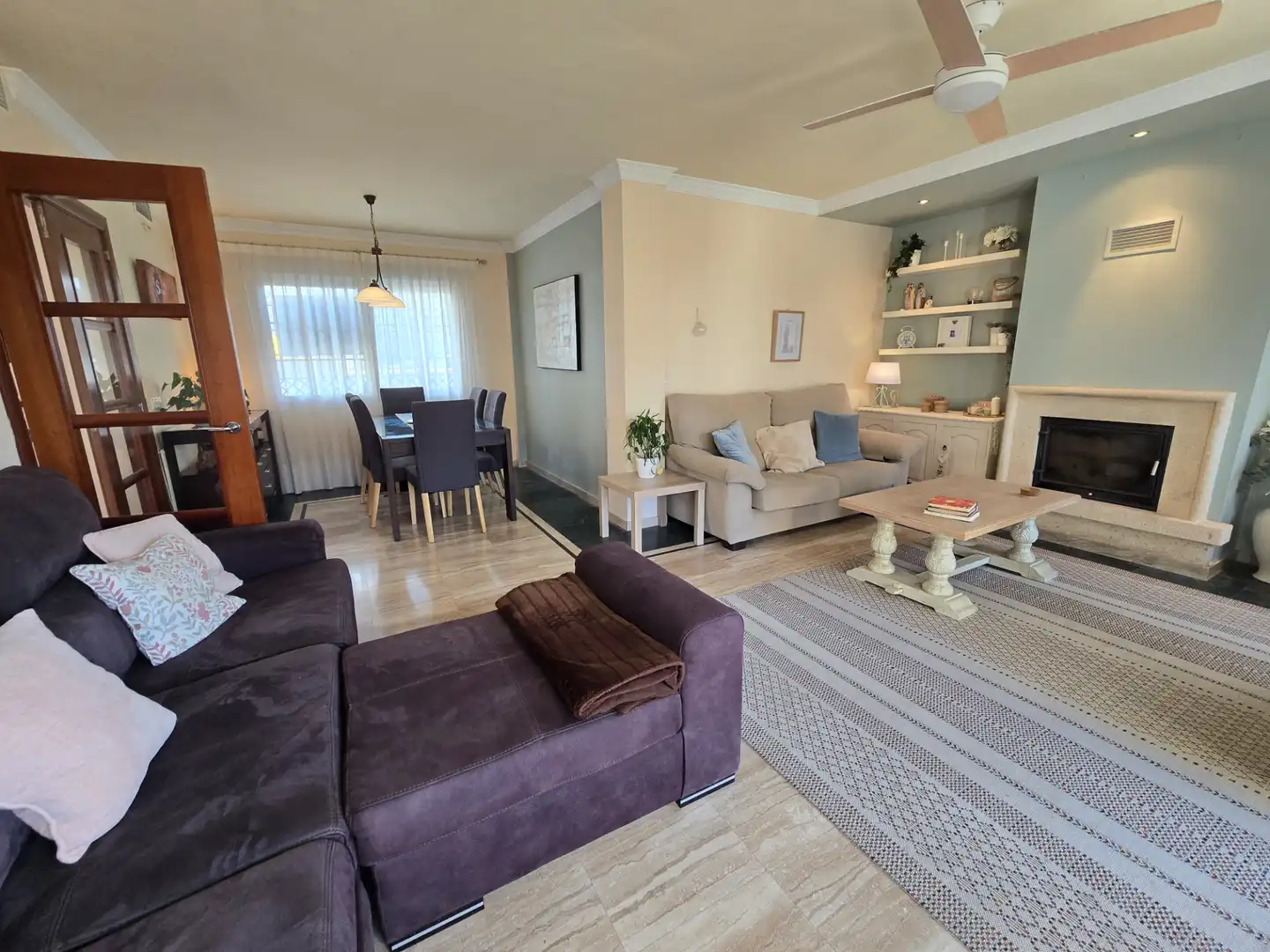 Sala d'estar de Casa o xalet en venda en Mijas amb Aire condicionat, Calefacció i Jardí privat