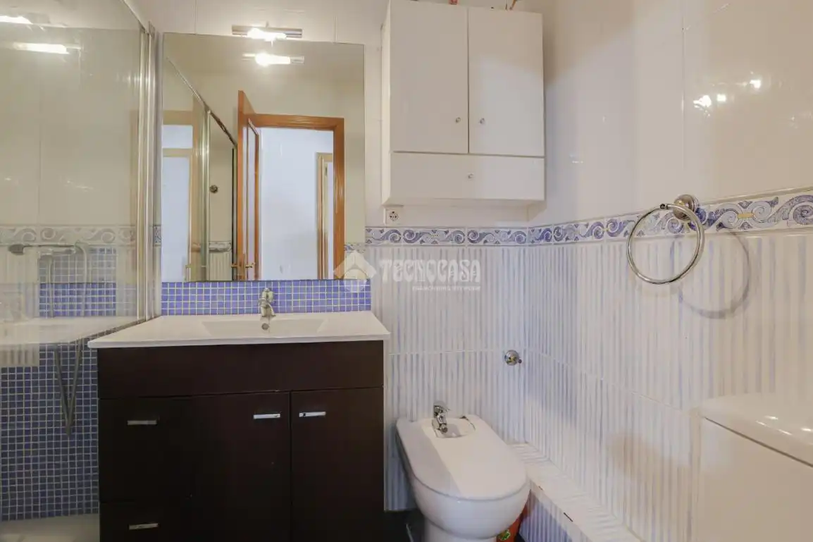 Baño de Piso en venta en Rubí con Calefacción, Parquet y Amueblado
