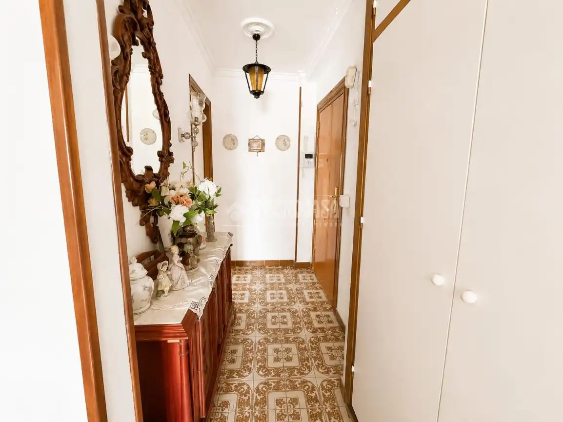 Piso en venta en Marbella con Balcón