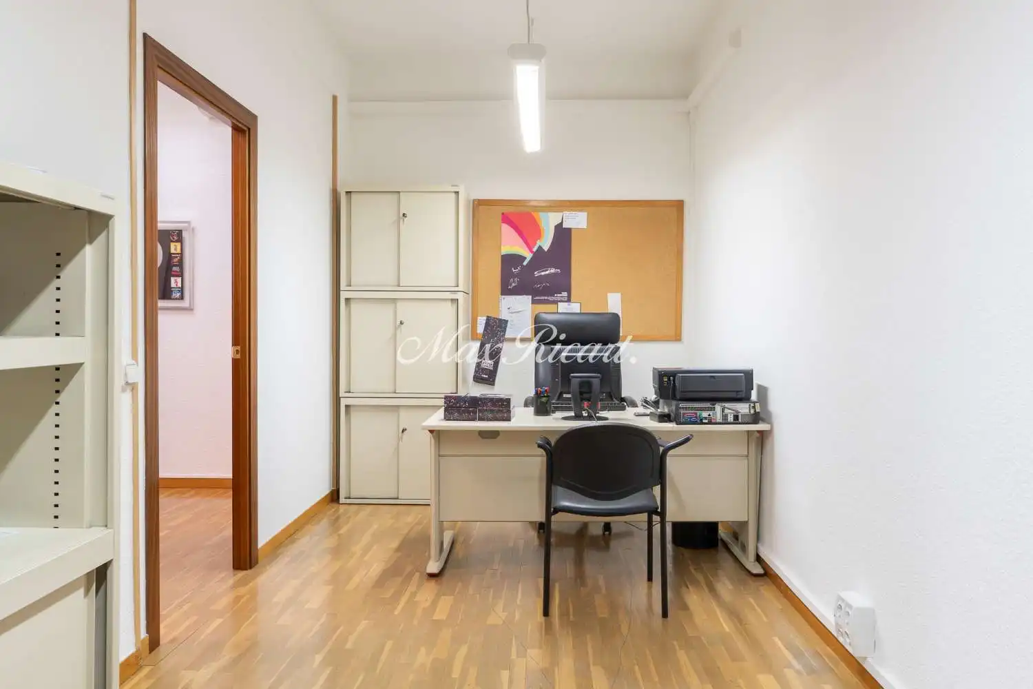 Oficina de alquiler en Dreta de l'Eixample