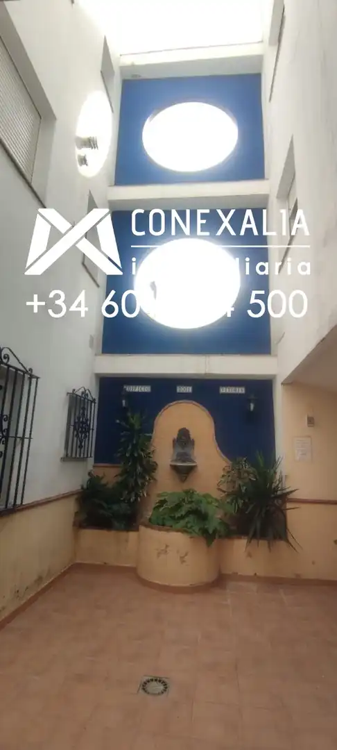 Vista exterior de Pis en venda en Olvera amb Traster i Balcó