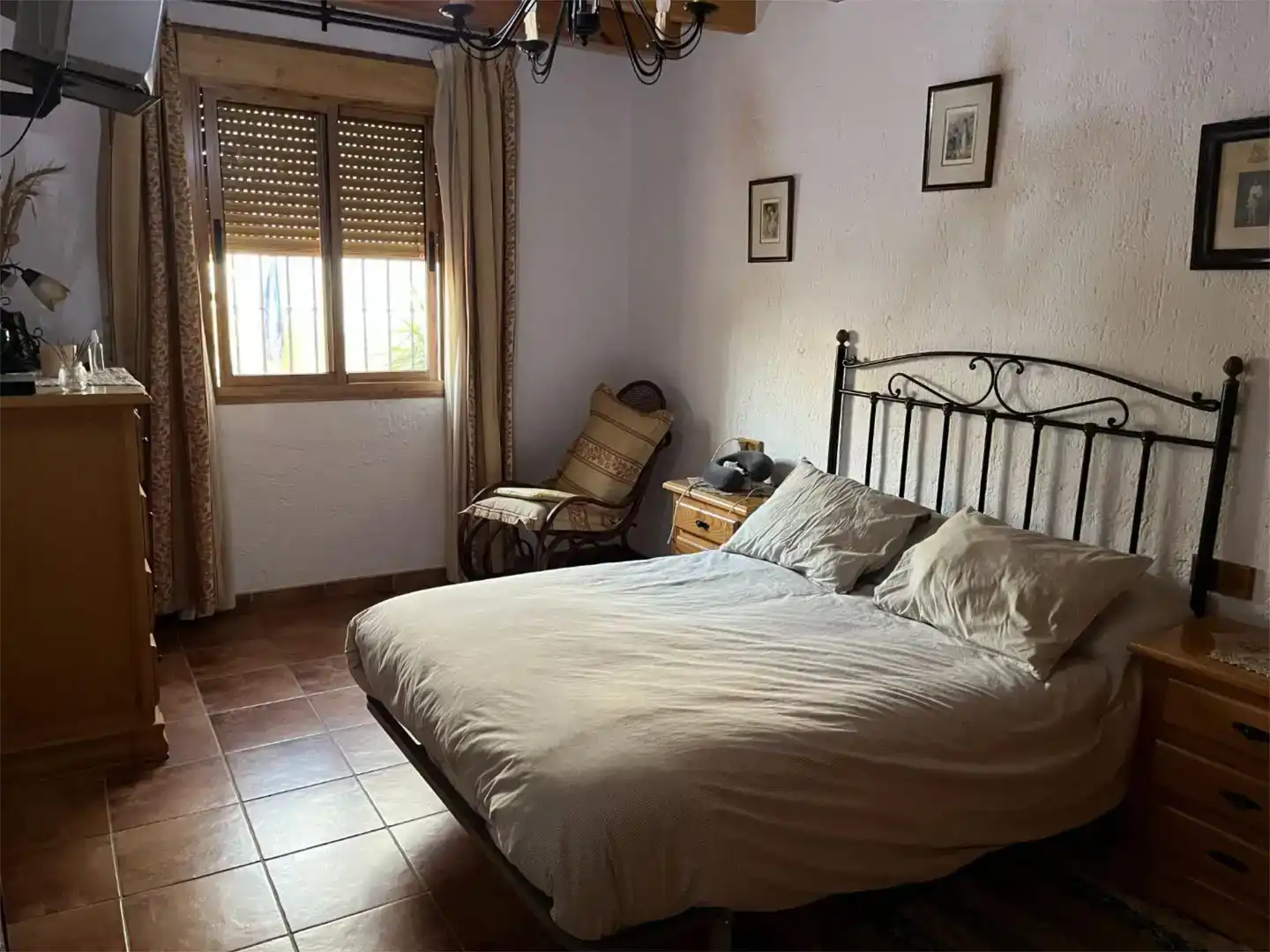 Dormitori de Finca rústica en venda en Antequera amb Aire condicionat, Piscina i Balcó