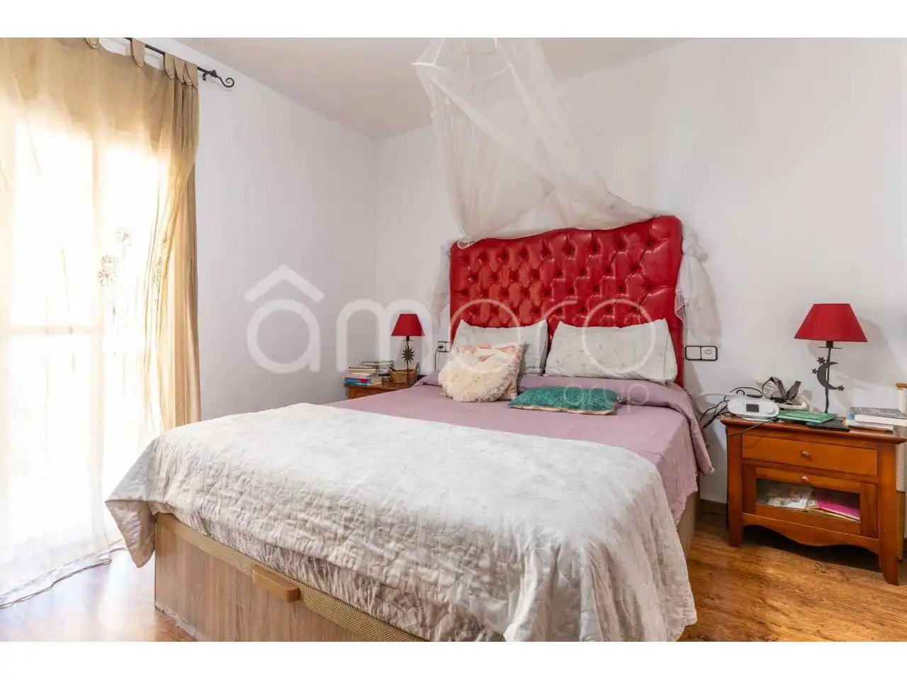 Habitación de Dúplex en venta en Vilanova i la Geltrú con Terraza, Balcón y Alarma