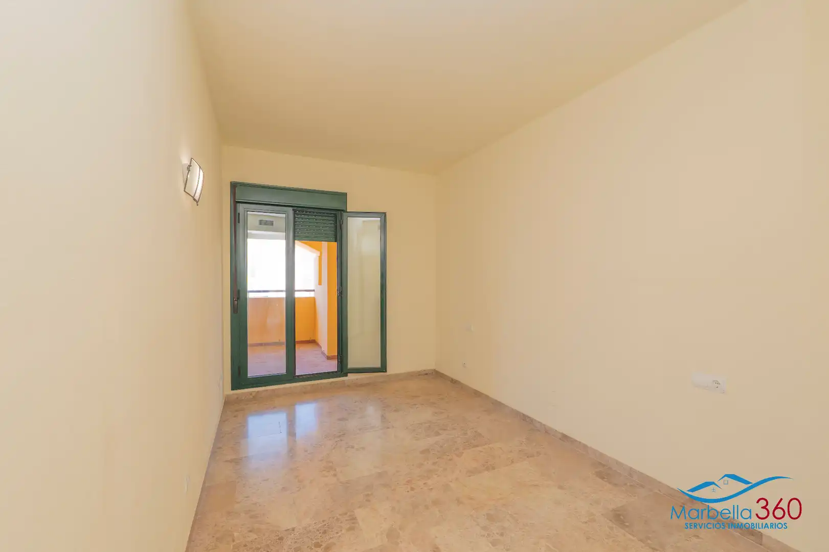 Schlafzimmer von Wohnung zum Verkauf in Marbella mit Klimaanlage, Terrasse und Abstellraum