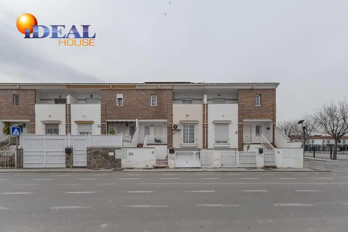 Adossat amb terrassa en venda a Belicena, imagen 31