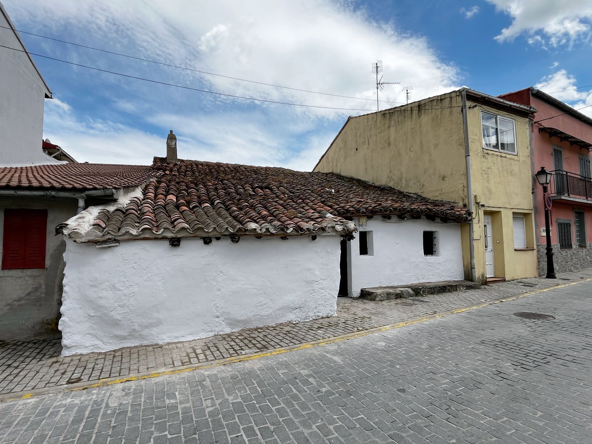 Single-family semi-detached for sale in REYES, Rascafría