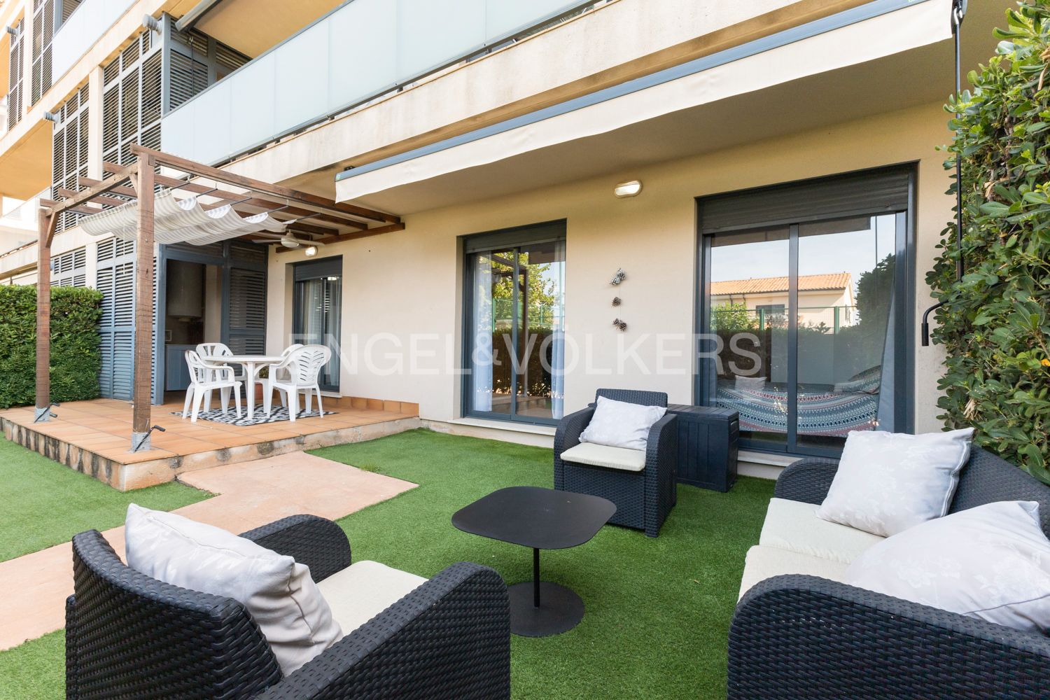 Terrassa de Apartament en venda en San Jorge / Sant Jordi amb Calefacció i Jardí privat