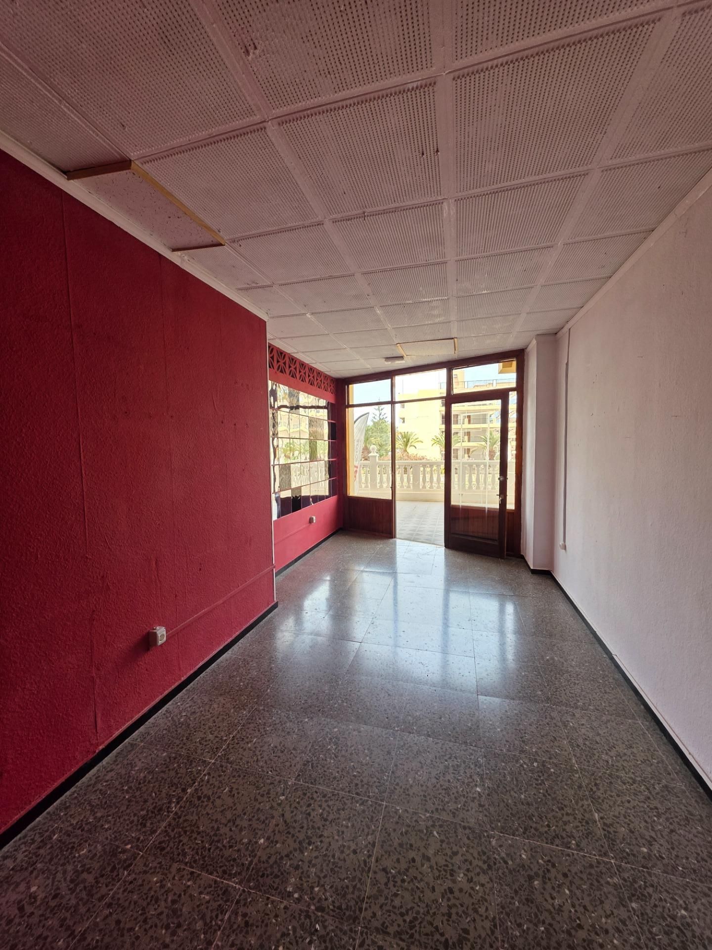 Premises to rent in Arona