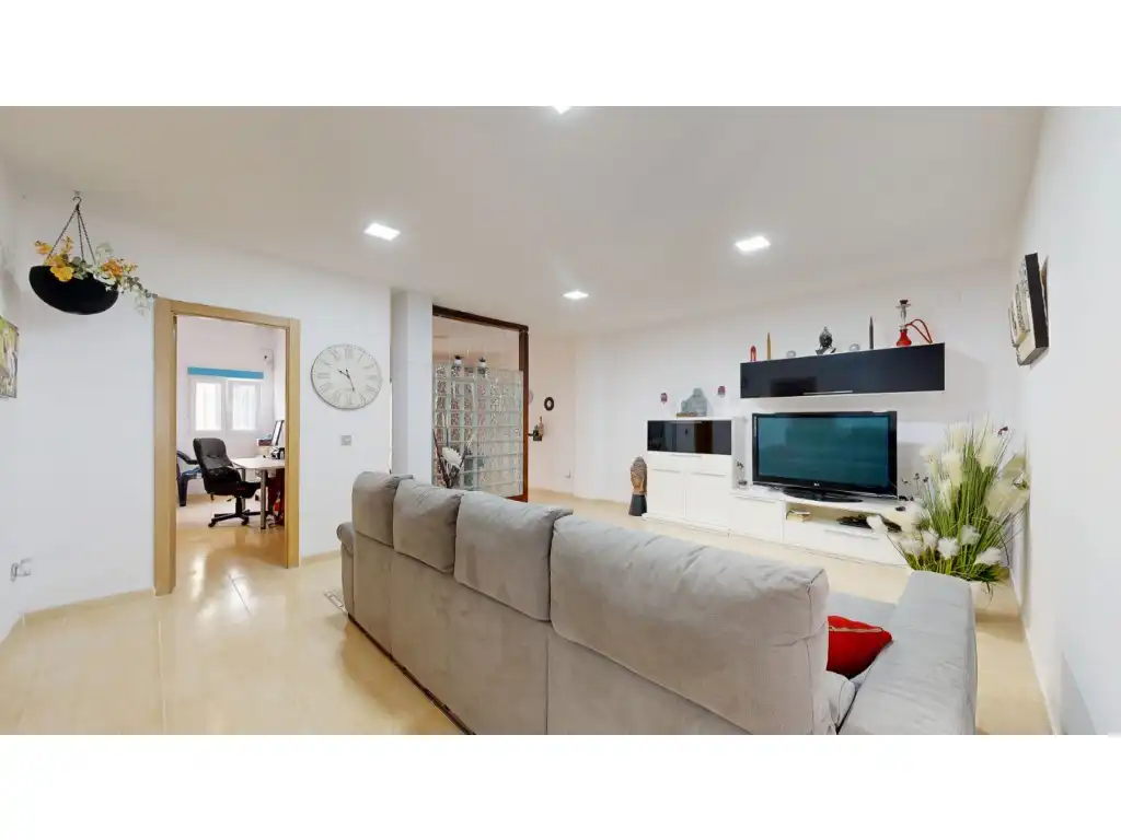 Living room of Houses for sale in Burjassot