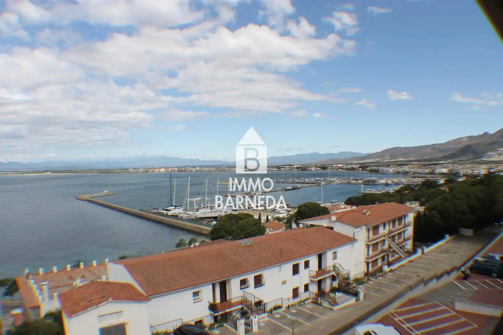 Vista exterior de Piso en venta en Roses con Terraza y Amueblado