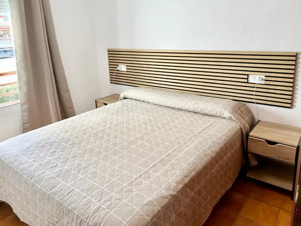 Habitación de Piso de alquiler en Torrox con Terraza, Piscina y Piscina comunitaria