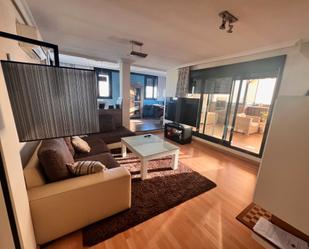 Sala d'estar de Àtic en venda en Pinto amb Aire condicionat, Terrassa i Piscina