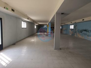 Nave industrial in vendita a Flores de Sil - La Placa