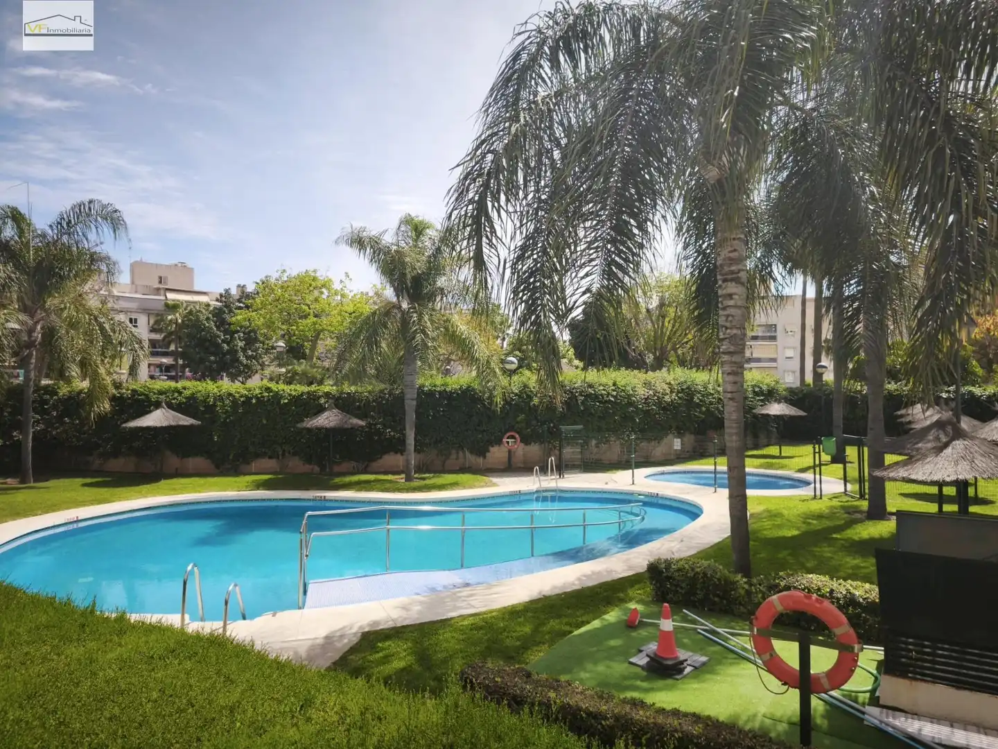 Swimming pool of Flat for sale in Málaga  with Air Conditioner, Terrace and Community pool