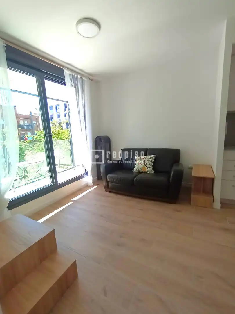 Bedroom of Flat for rent in Madrid  with Heating, Private garden and Terrace
