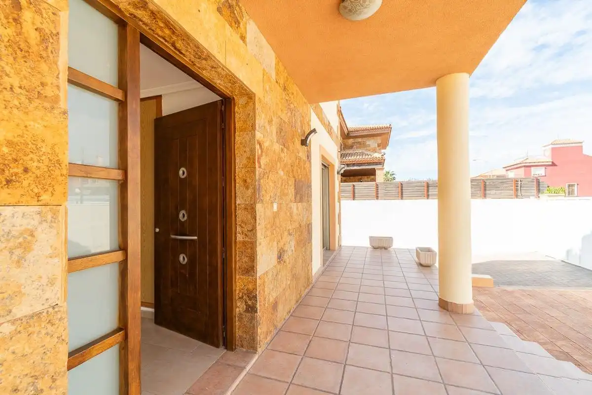 Villa mit Terrasse zum Verkauf in Calle Meridiano, imagen 14