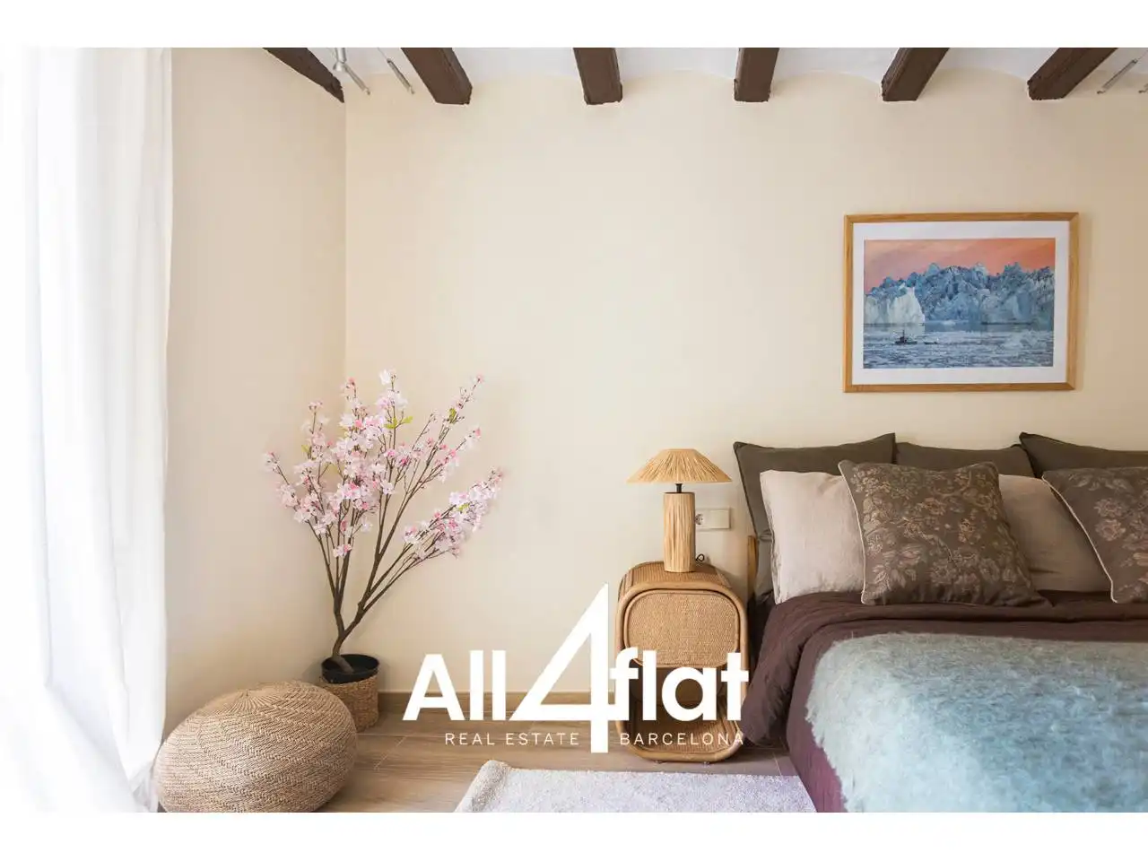 Schlafzimmer von Wohnung zum Verkauf in Barcelona mit Klimaanlage, Parkett und Möbliert