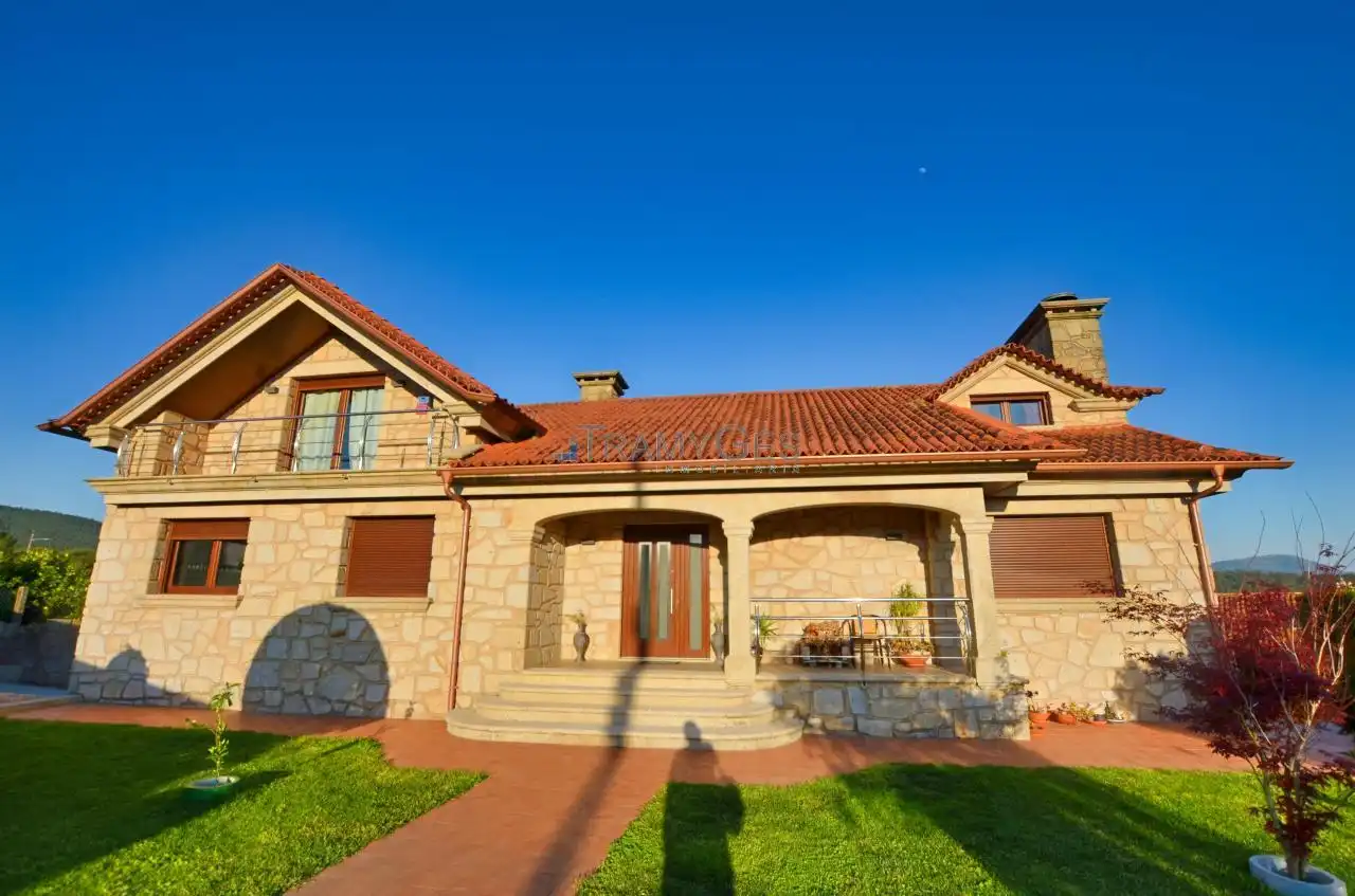 Villa mit Terrasse zum Verkauf in RUA DO MORAN, imagen 60