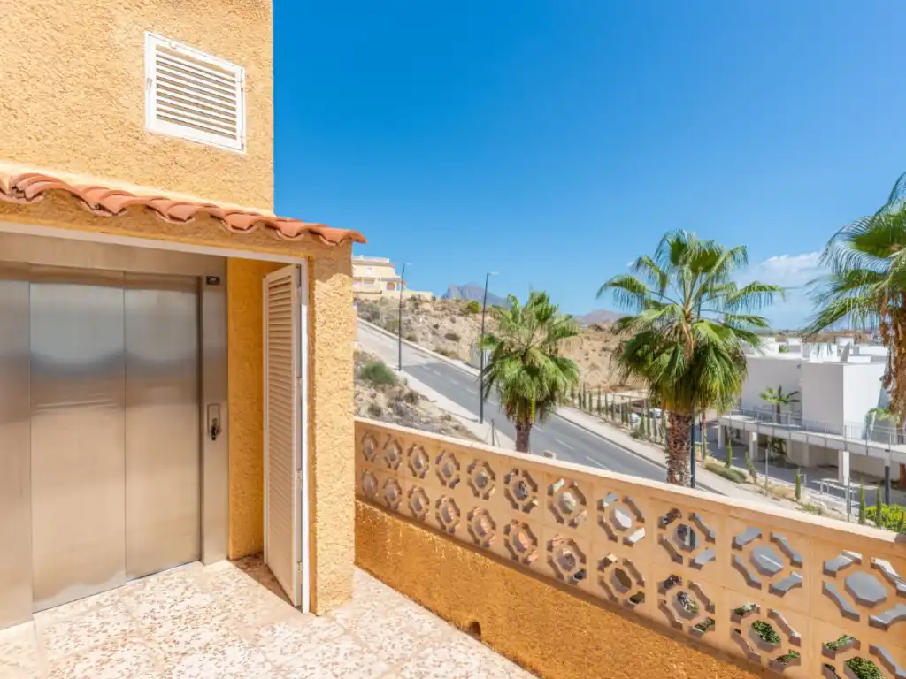 Houses for sale in Avenida Europa, Poble Nou - Montiboli