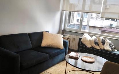 Sala d'estar de Apartament de lloguer en  Madrid Capital