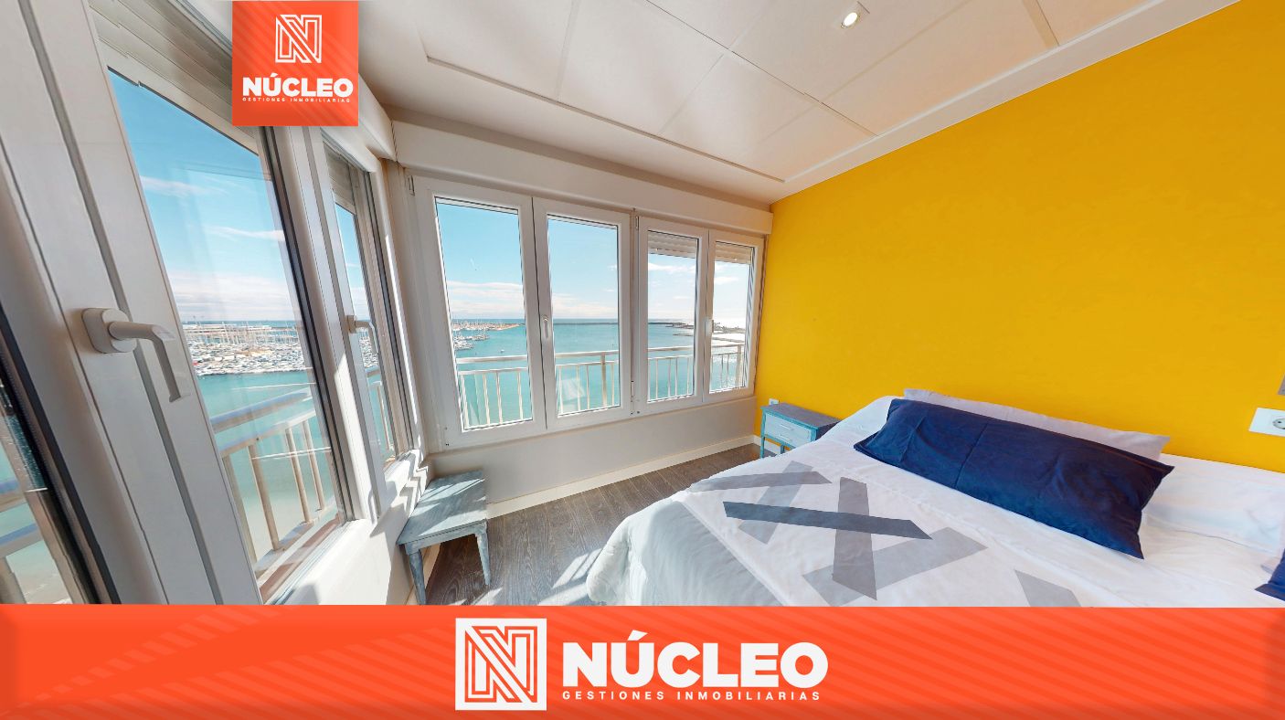 Dormitori de Apartament en venda en Torrevieja amb Terrassa, Moblat i Forn