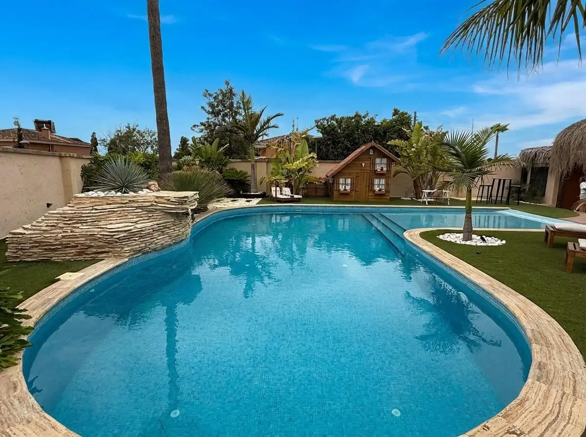 Piscina de Casa o chalet en venta en San Vicente del Raspeig / Sant Vicent del Raspeig con Aire acondicionado, Jardín privado y Terraza