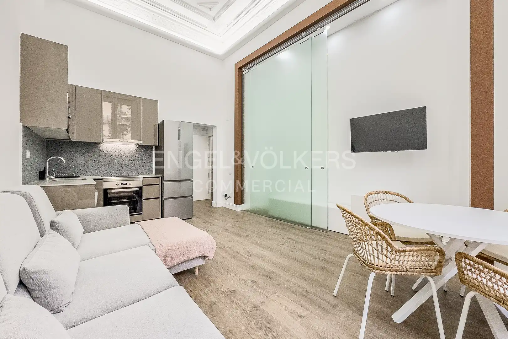Piso con terraza en alquiler en Eixample, imagen 4