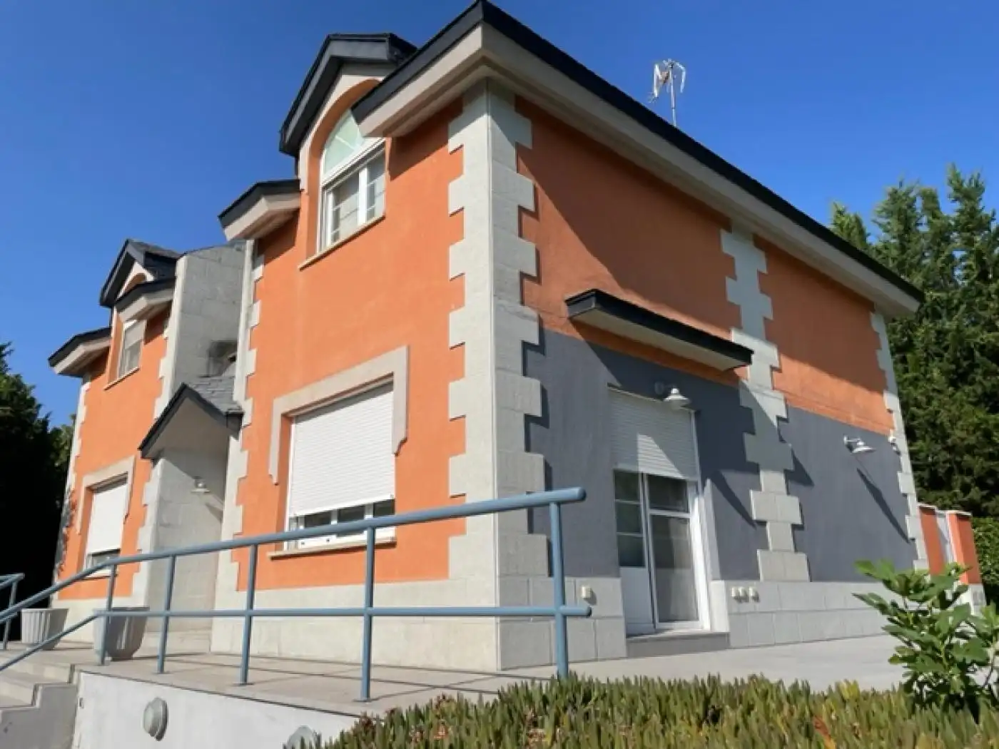 Vista exterior de Casa o chalet en venta en Zuera con Aire acondicionado, Calefacción y Jardín privado