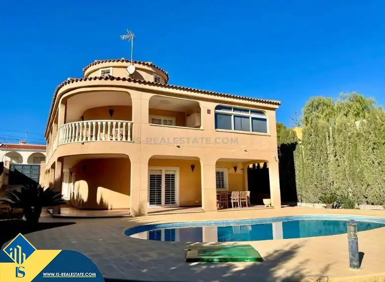 Detached house with pool for sale in Los Balcones - Los Altos, imagen 3