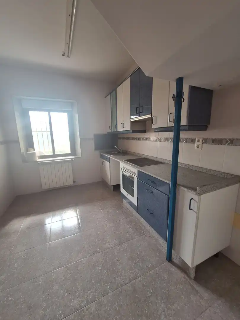 Cuina de Casa adosada en venda en Carreño