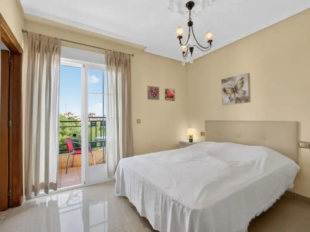 Habitación de Casa o chalet en venta en Orihuela con Jardín privado y Piscina