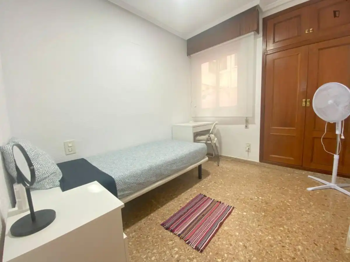 Bedroom of Apartments for rent in Valencia  with Furnished, Oven and Washing machine