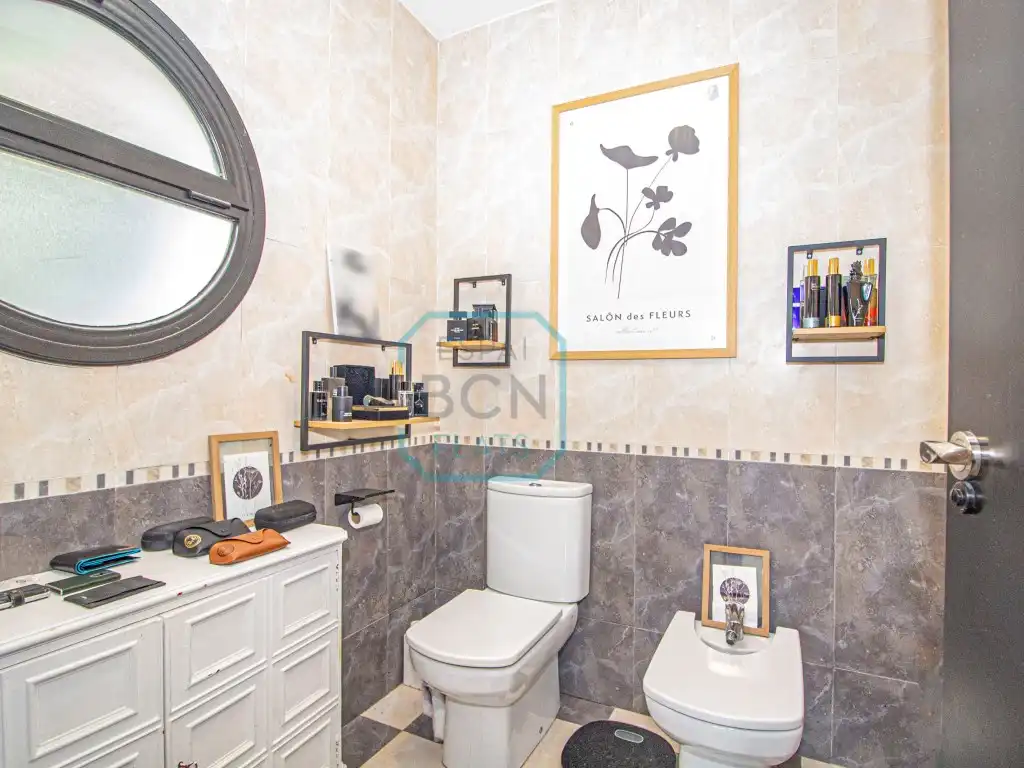 Badezimmer von Haus oder Chalet zum Verkauf in Calafell mit Klimaanlage, Schwimmbad und Balkon
