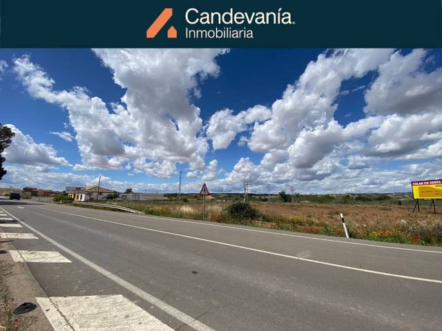 Terreno residencial en Venta en Calle Ibon Azul, 8 en Zuera