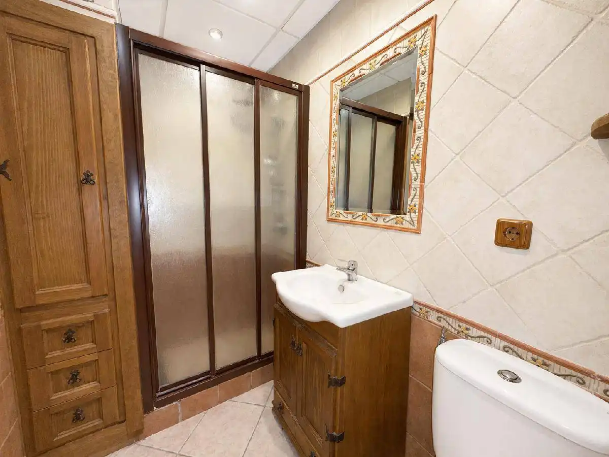 Baño de Piso en venta en Marbella con Aire acondicionado, Jardín privado y Piscina