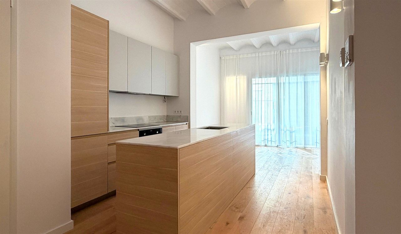 Cuina de Pis en venda en  Barcelona Capital amb Aire condicionat, Parquet i Terrassa