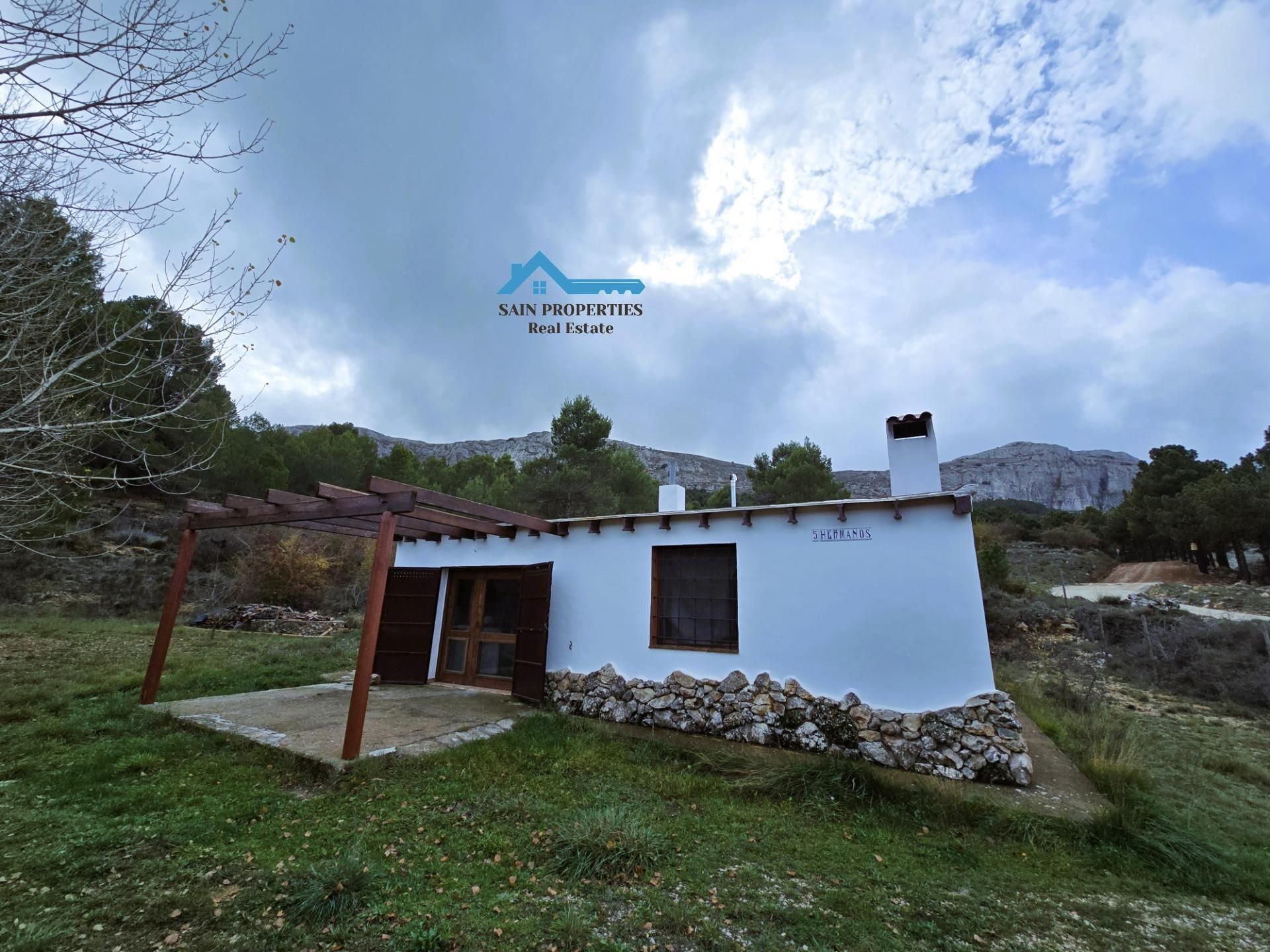 Vista exterior de Casa o chalet en venta en Confrides con Calefacción, Jardín privado y Terraza