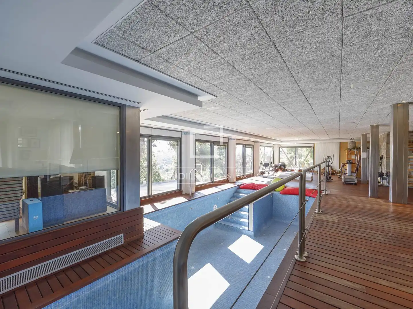 Piscina de Casa o xalet en venda en Rocafort amb Aire condicionat, Calefacció i Jardí privat