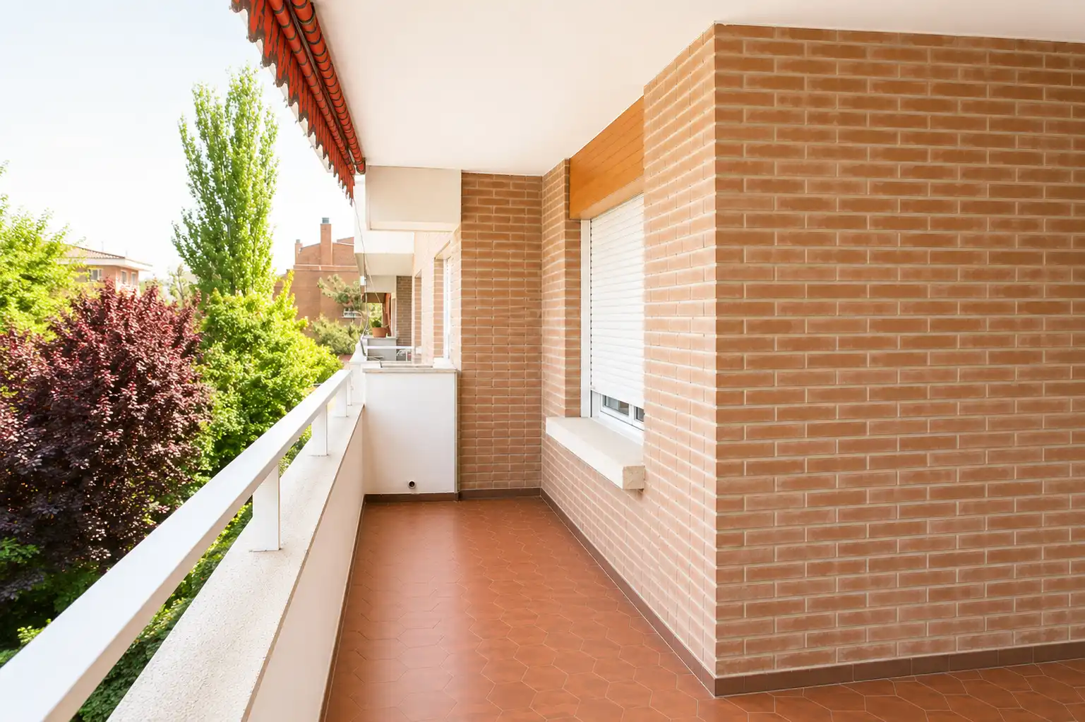 Terraza de Piso de alquiler en Pozuelo de Alarcón con Terraza, Trastero y Piscina comunitaria