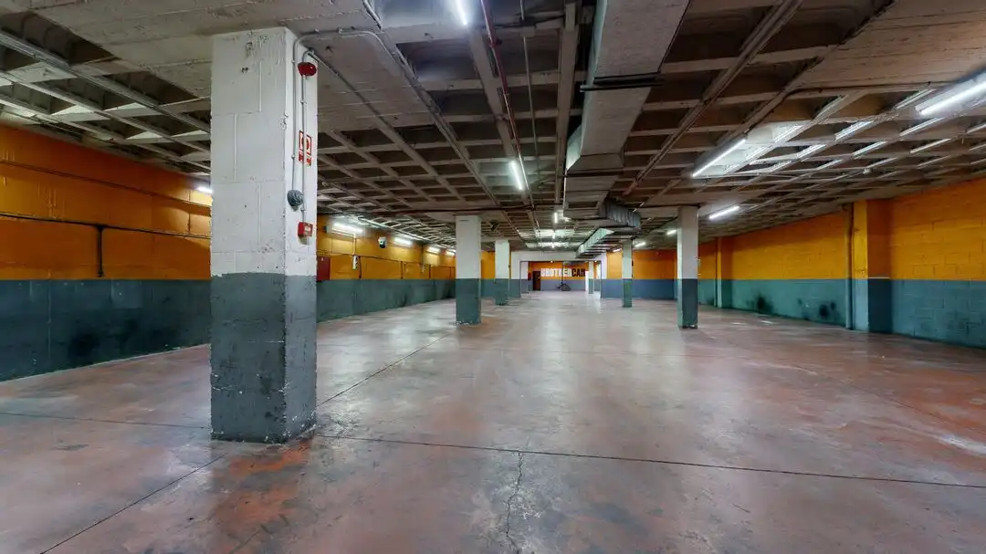 Parkplatz von Geschaftsraum zur Miete in Madrid