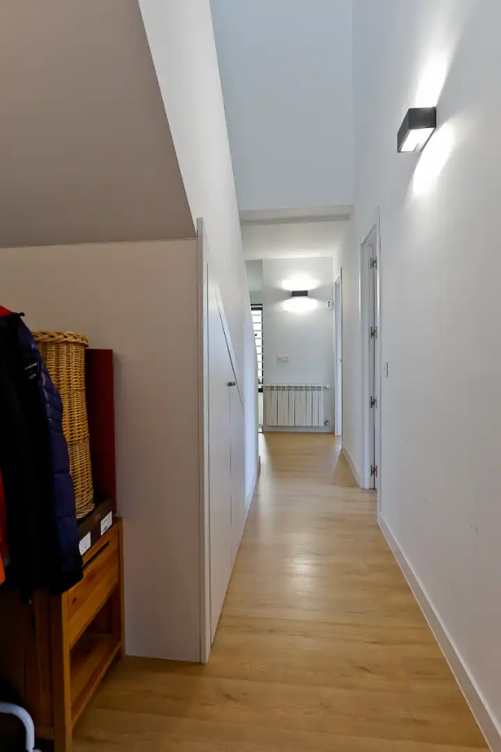 Casa aparellada amb terrassa en venda a Calle de Ignacio, imagen 28