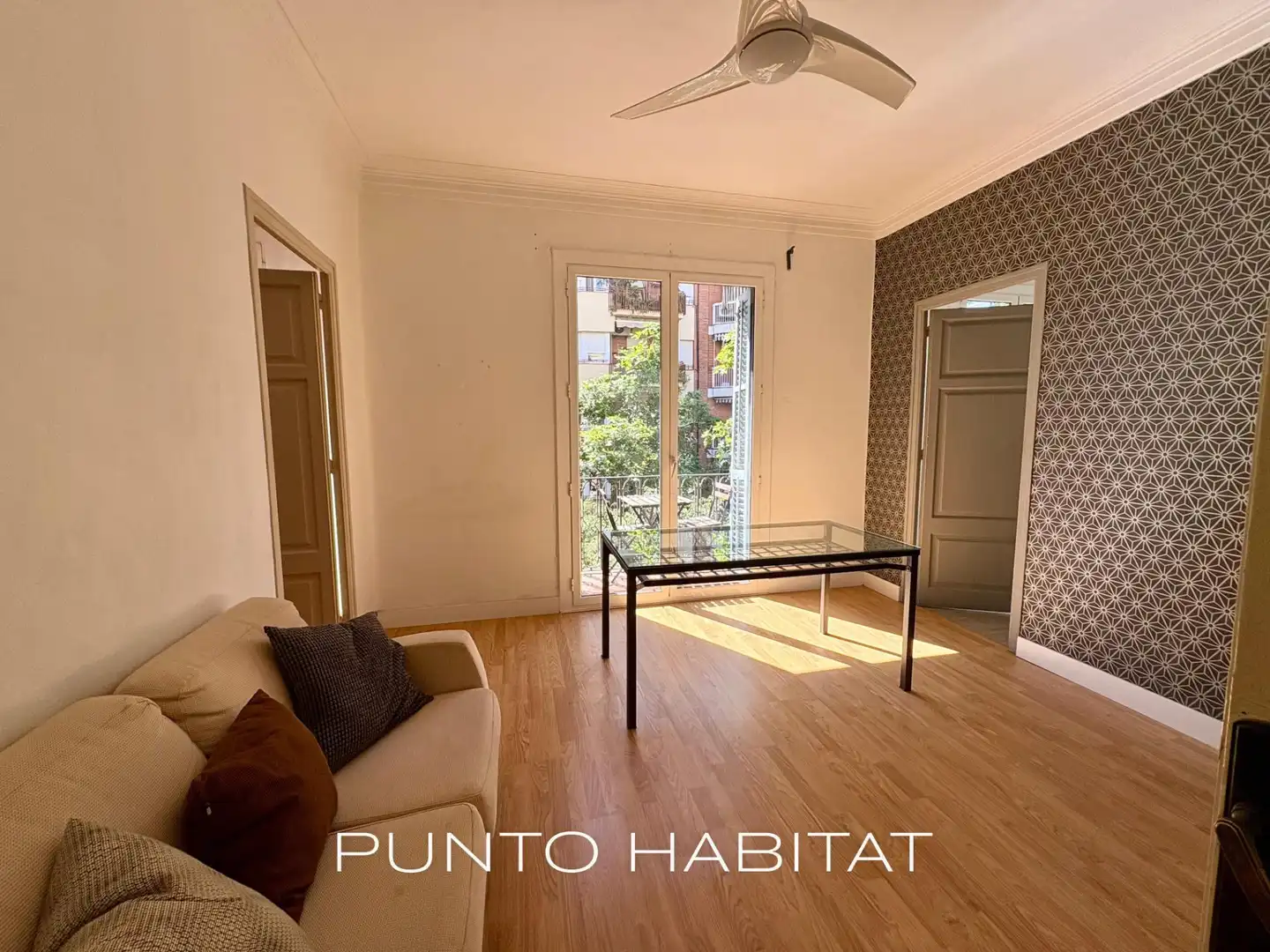 Sala de estar de Piso en venta en Barcelona con Aire acondicionado, Parquet y Trastero