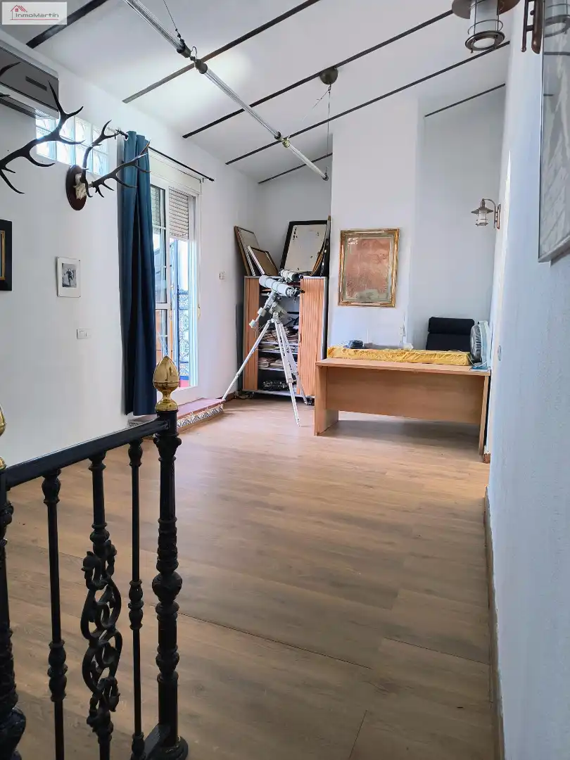 Habitación de Casa adosada en venta en Almadén de la Plata con Aire acondicionado, Calefacción y Terraza