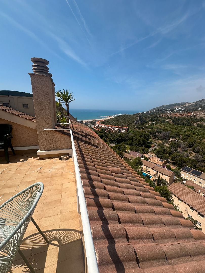 Exterior view of Single-family semi-detached for sale in Sitges  with Air Conditioner, Heating and Private garden