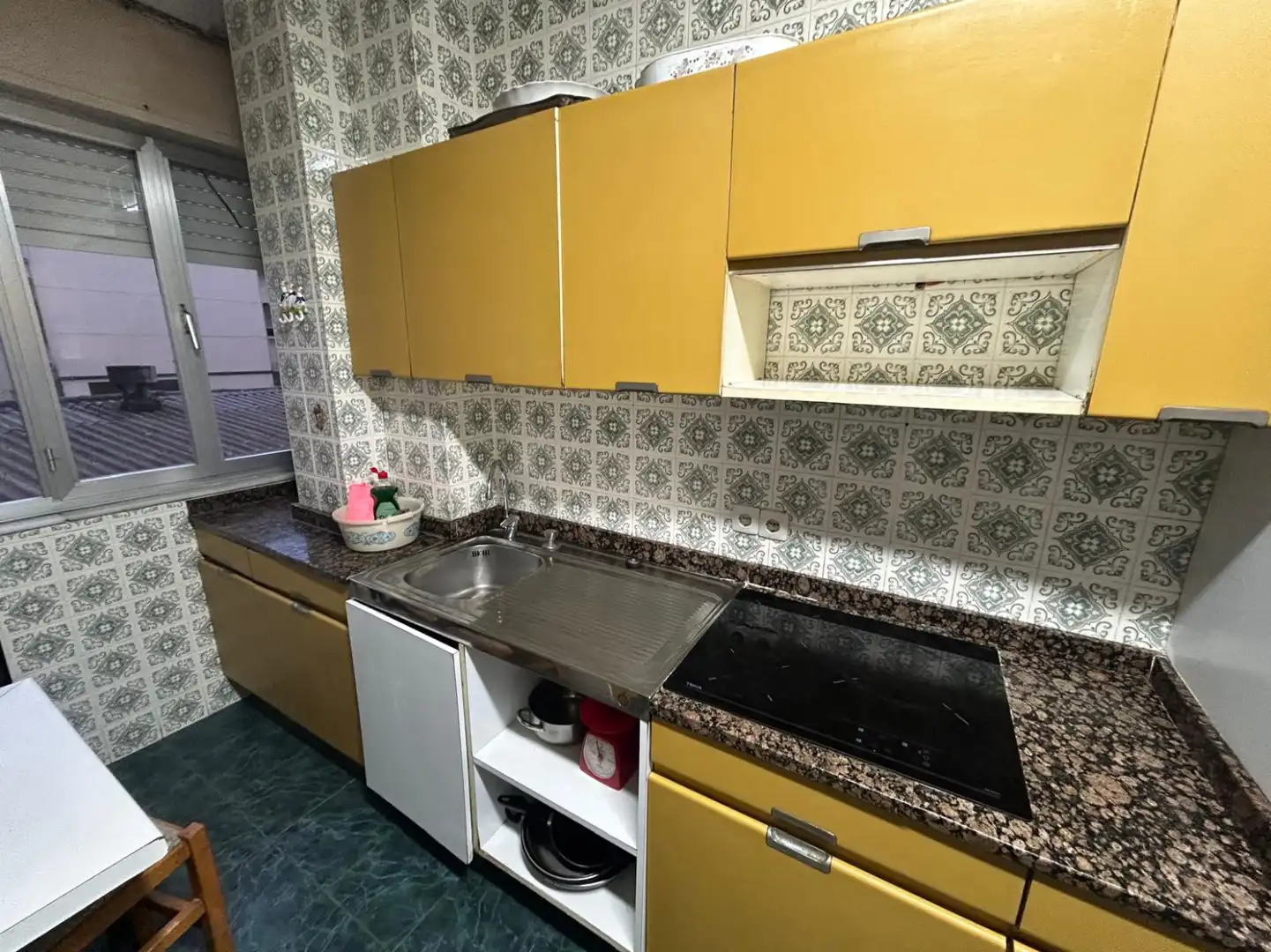 Kitchen of Flat for rent in Torrelavega   with Heating, Parquet flooring and Furnished