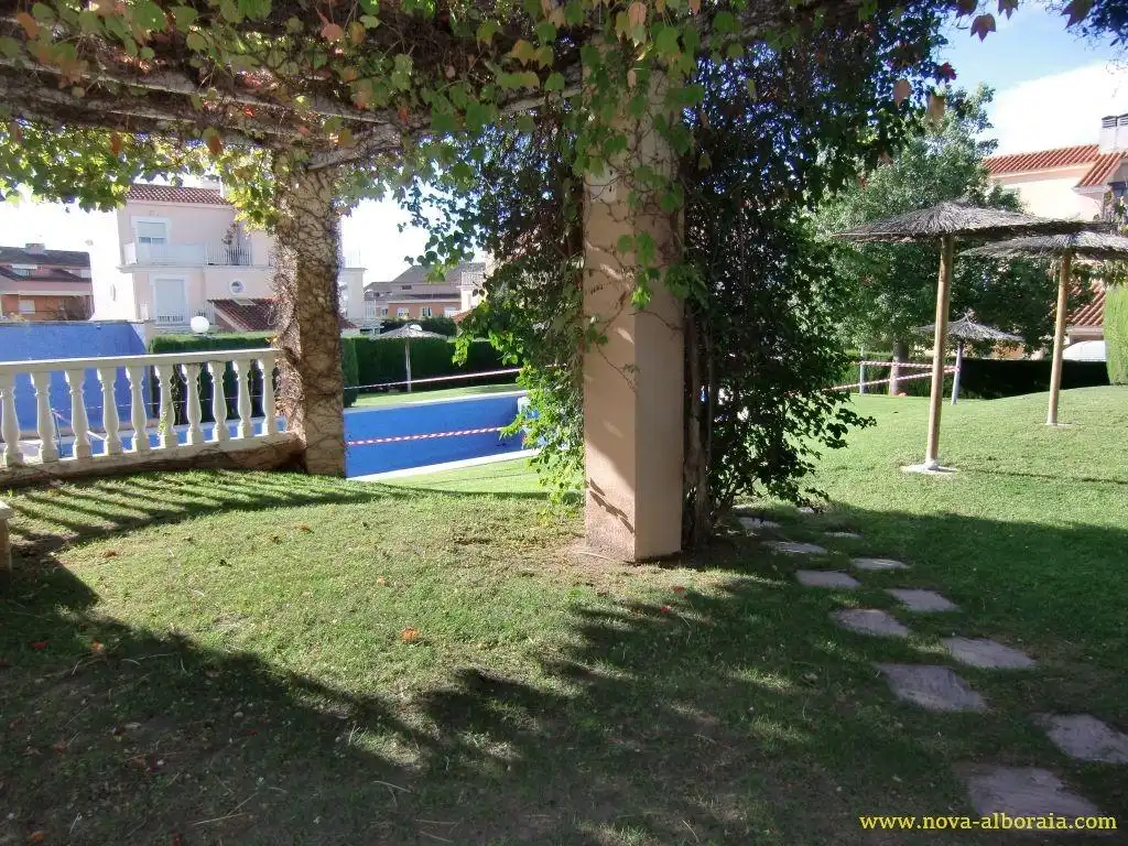 Jardín de Casa adosada en venta en Bétera con Aire acondicionado, Calefacción y Jardín privado