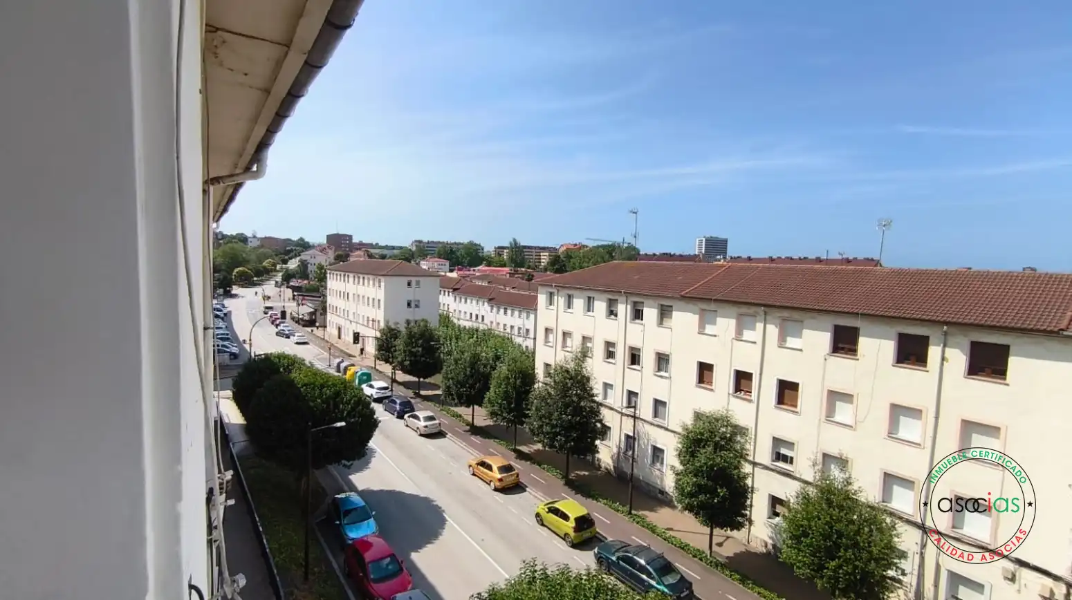 Vista exterior de Pis en venda en Gijón  amb Calefacció, Traster i Moblat