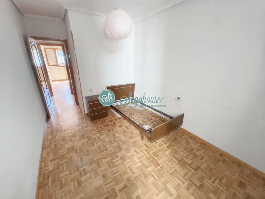 Habitación de Piso en venta en Segovia con Calefacción, Parquet y Trastero