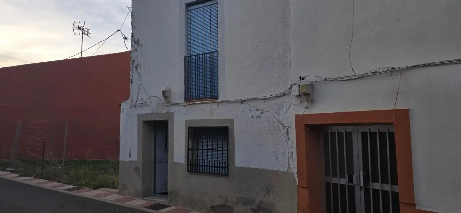 Vista exterior de Finca rústica en venda en Brazatortas amb Traster